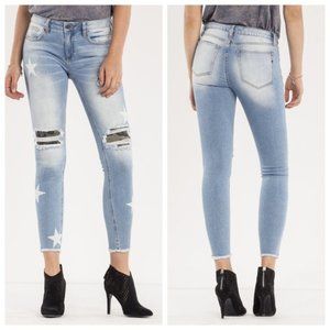 Miss Me at attention star camo ankle jeans